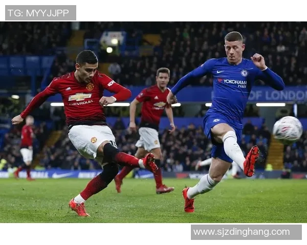 足总杯精彩对决波尔图与曼联激战成平局引发全场热烈反响