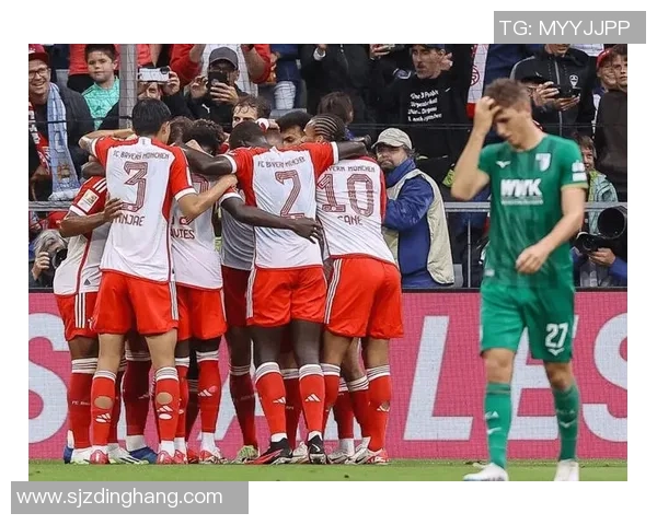 欧冠激战：那不勒斯险胜拜仁乌龙球引发全场狂欢与转会传闻