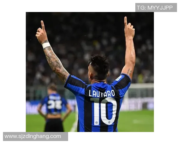 中超精彩对决曼联与国米战平绝杀时刻引发全场狂欢