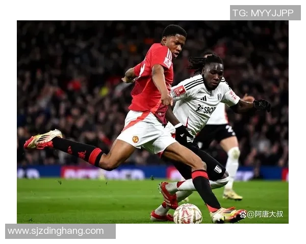 中超激战莱比锡与曼联平局点球大战引发全场狂欢 中超激战莱比锡与曼联平局点球大战引发全场狂欢