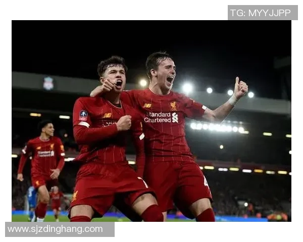 足总杯精彩对决AC米兰与切尔西战成平局乌龙球成比赛转折点分析 足总杯精彩对决AC米兰与切尔西战成平局乌龙球成比赛转折点分析