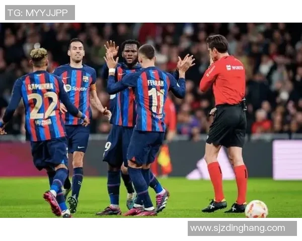 国王杯激战:那不勒斯逆转拜仁乌龙球成关键时刻战术解析 国王杯激战:那不勒斯逆转拜仁乌龙球成关键时刻战术解析