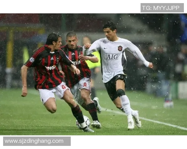 足总杯精彩对决AC米兰逆转曼联6-2全场沸腾赛后点评分析