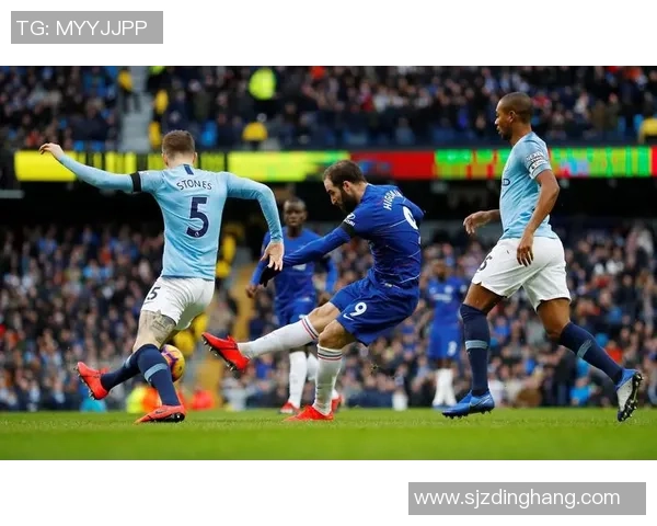切尔西逆袭曼城夺国王杯冠军全场沸腾瞬间回顾与赛后分析